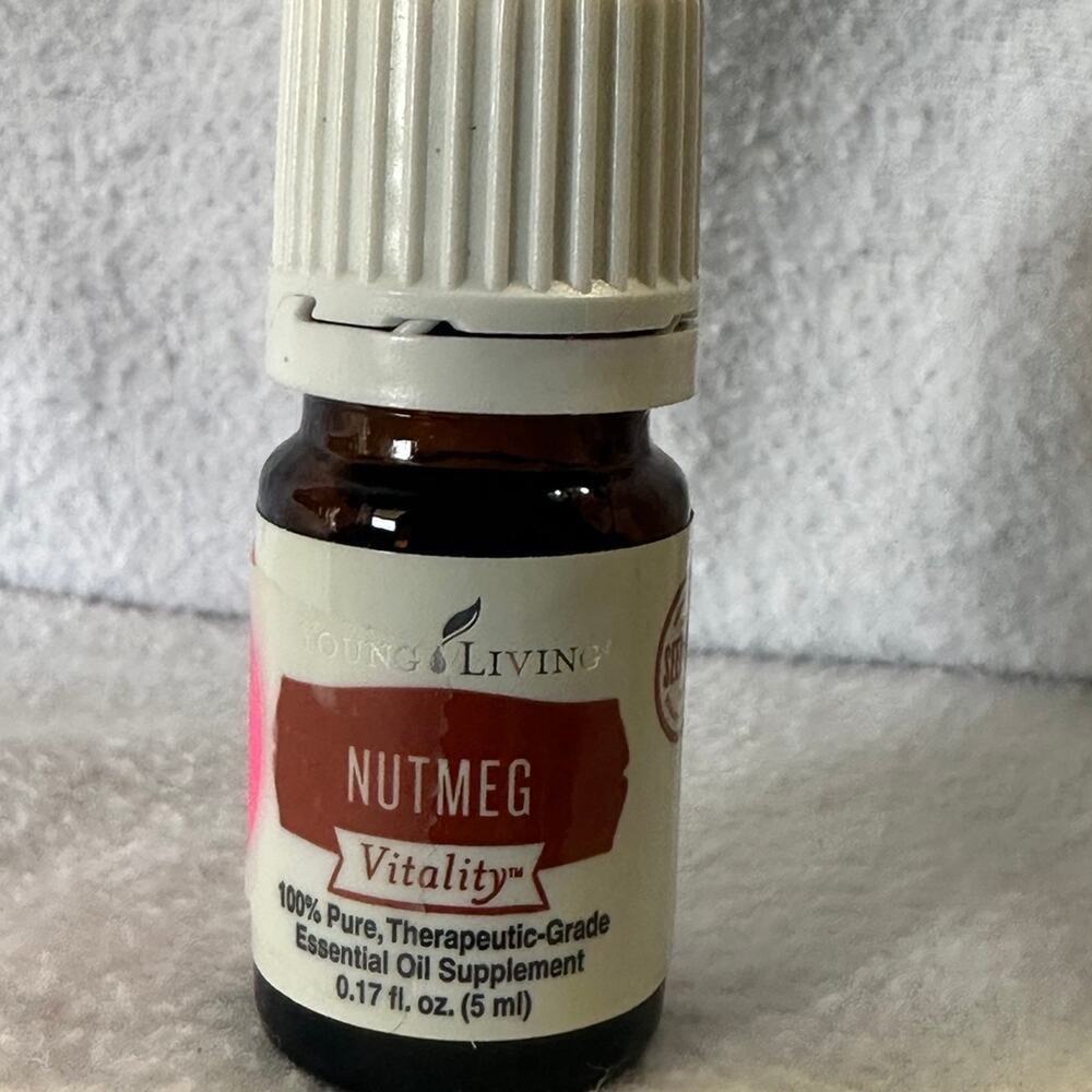 Young Living Essential Oil Nutmeg 5 ML